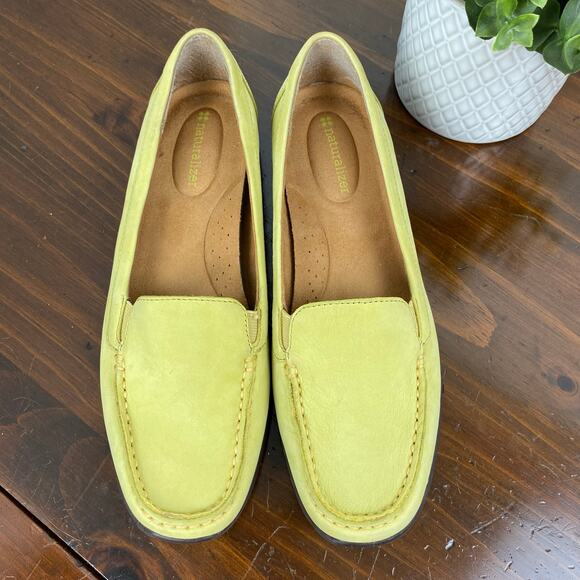Naturalizer Jealous Slip On Loafer Comfort Shoes Chartreuse Size 8 - Picture 3 of 9